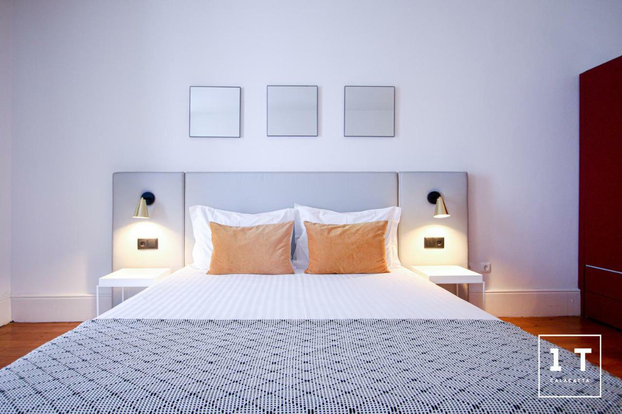 Calacatta Housing Порто Екстериор снимка